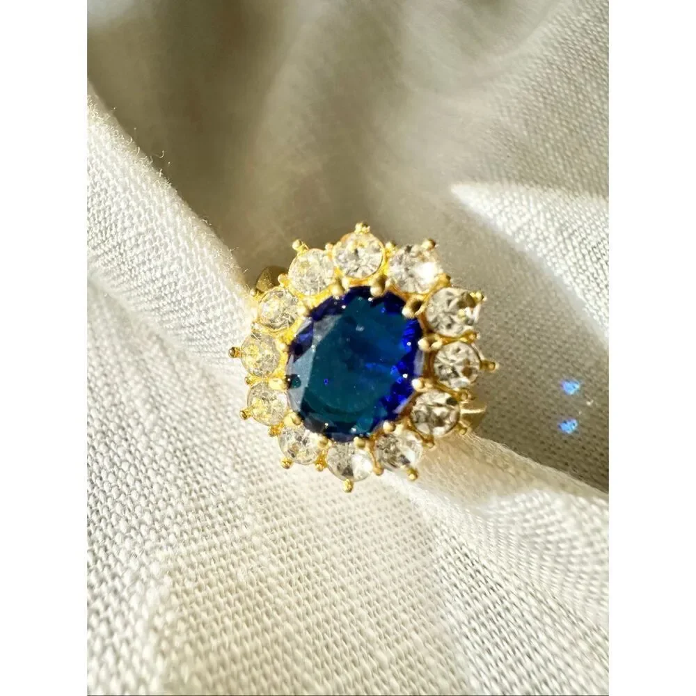 Blue sapphire oval cut cubic zirconia cocktail ring